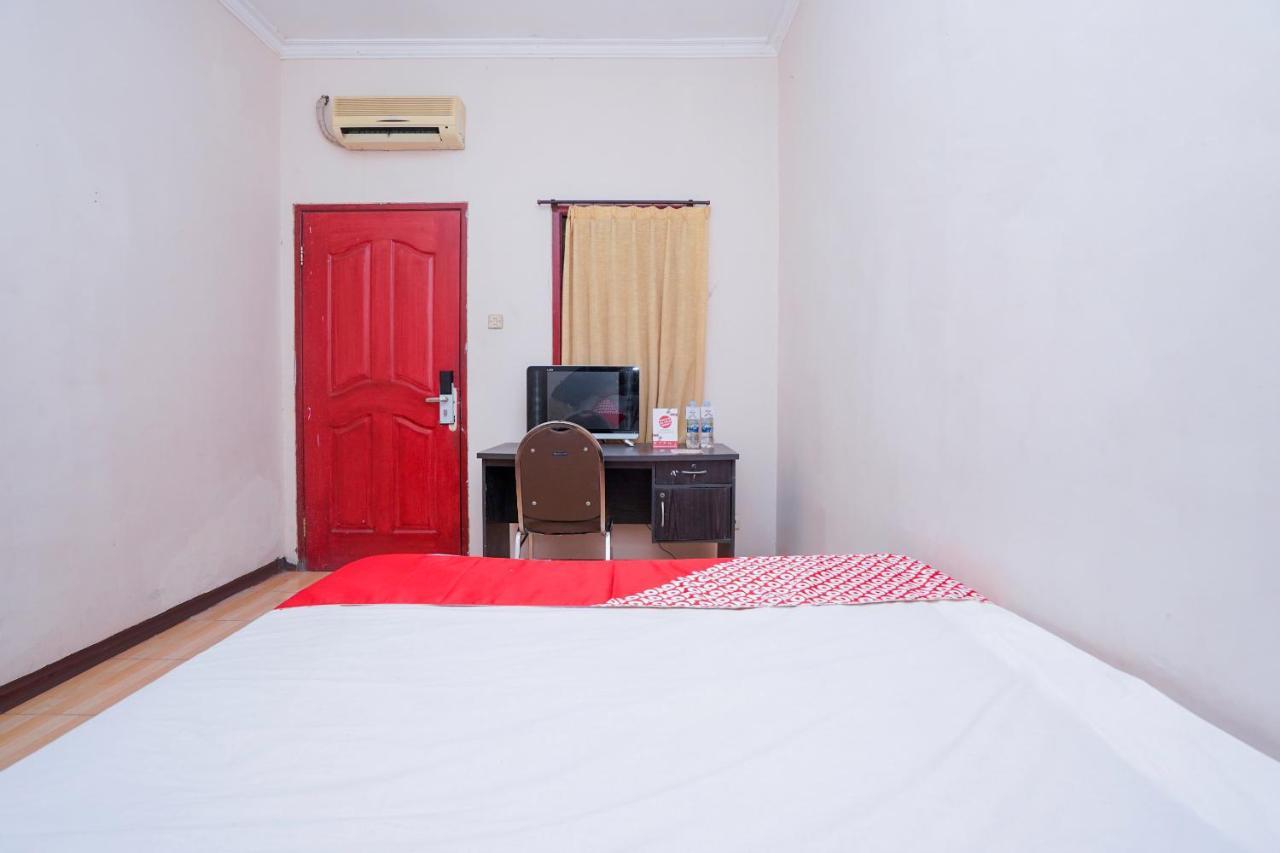 Collection O 1112 Comfitel Siwalankerto Aa4 Hotel Surabaya Luaran gambar