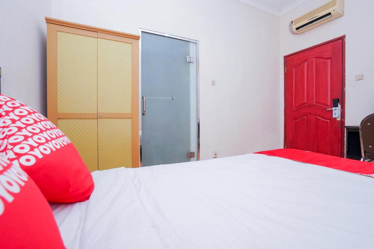 Collection O 1112 Comfitel Siwalankerto Aa4 Hotel Surabaya Luaran gambar