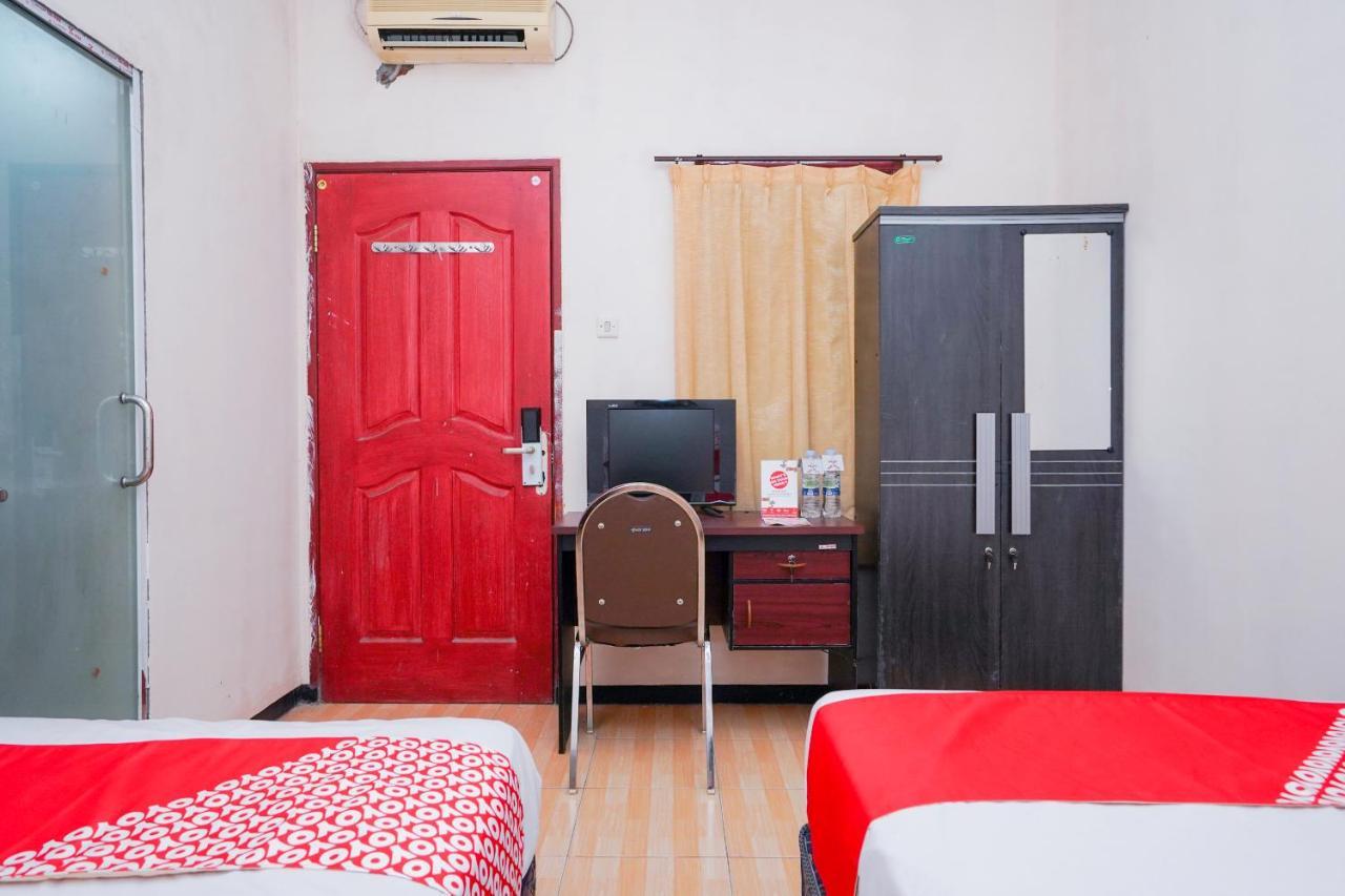Collection O 1112 Comfitel Siwalankerto Aa4 Hotel Surabaya Luaran gambar